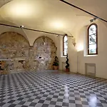 Chiostro Delle Monache *