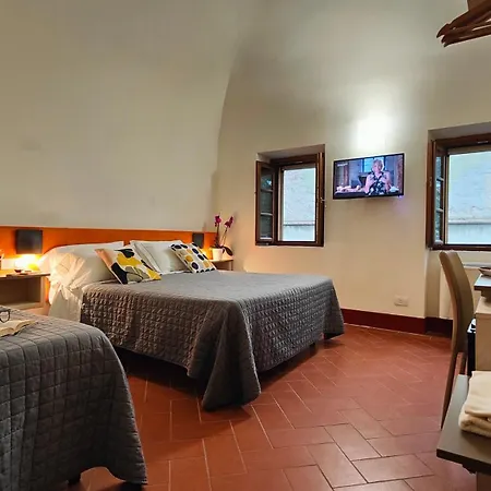 Chiostro Delle Monache Volterra