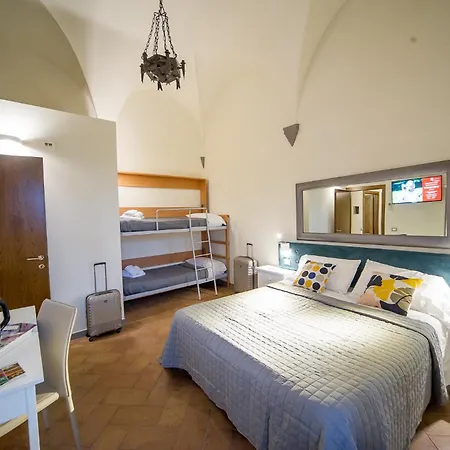 Chiostro Delle Monache *