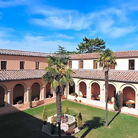 Chiostro Delle Monache *
